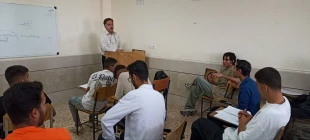 بازدید هیئت نظارت دانشگاه شیراز 
 10