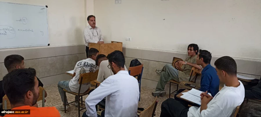 بازدید هیئت نظارت دانشگاه شیراز 
 10